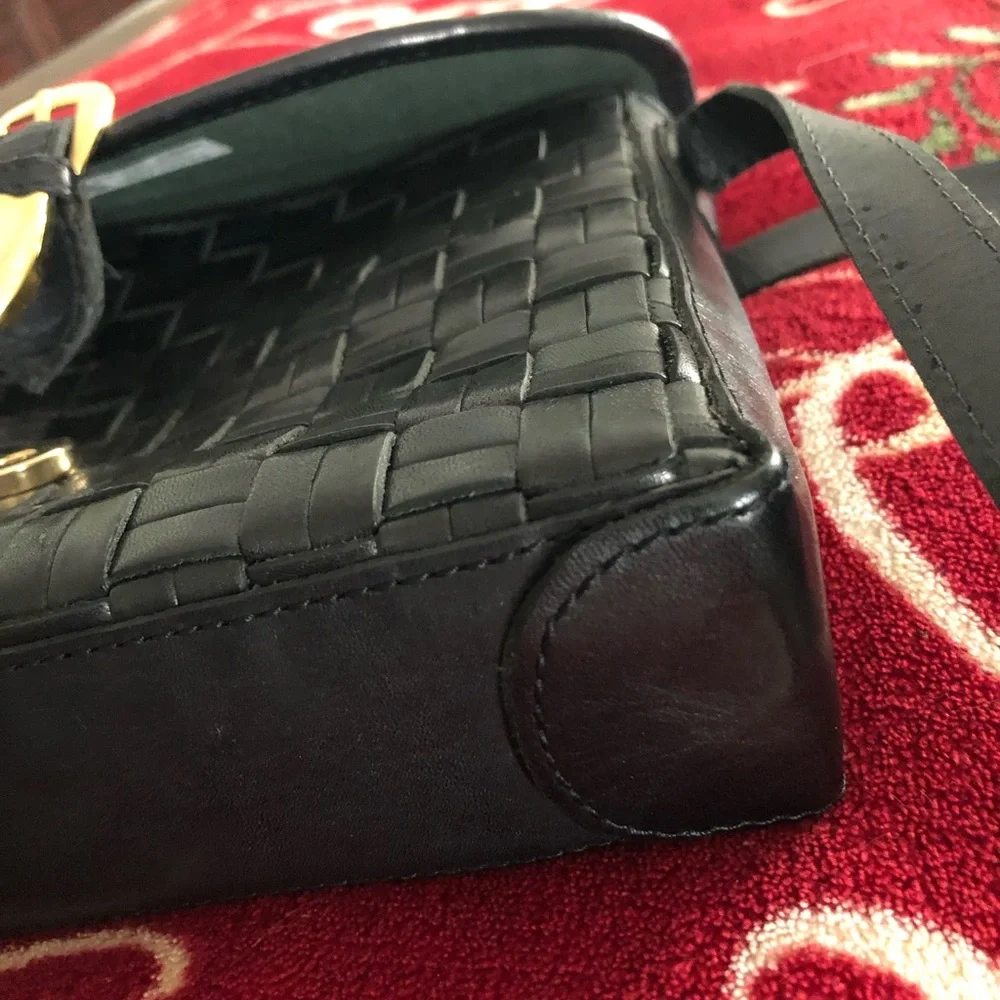 Brazil Genuine Black woven leather purse. Crossbody adjustable strap. - Picture 4 of 9